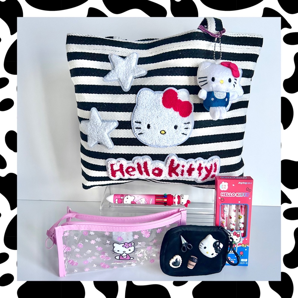 ❤️(HK359) Hello Kitty Adorable 5-Piece Tote Bag Bundle!